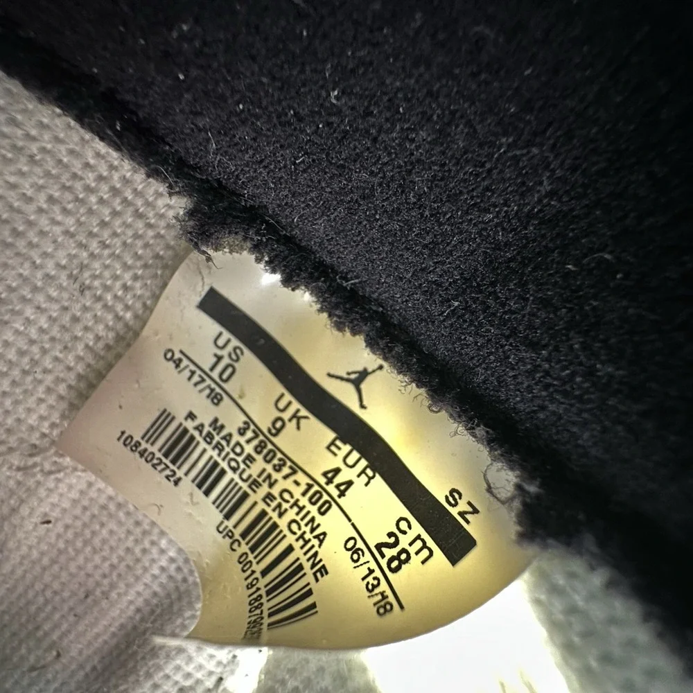 Size 10 - Jordan 11 Retro High Concord